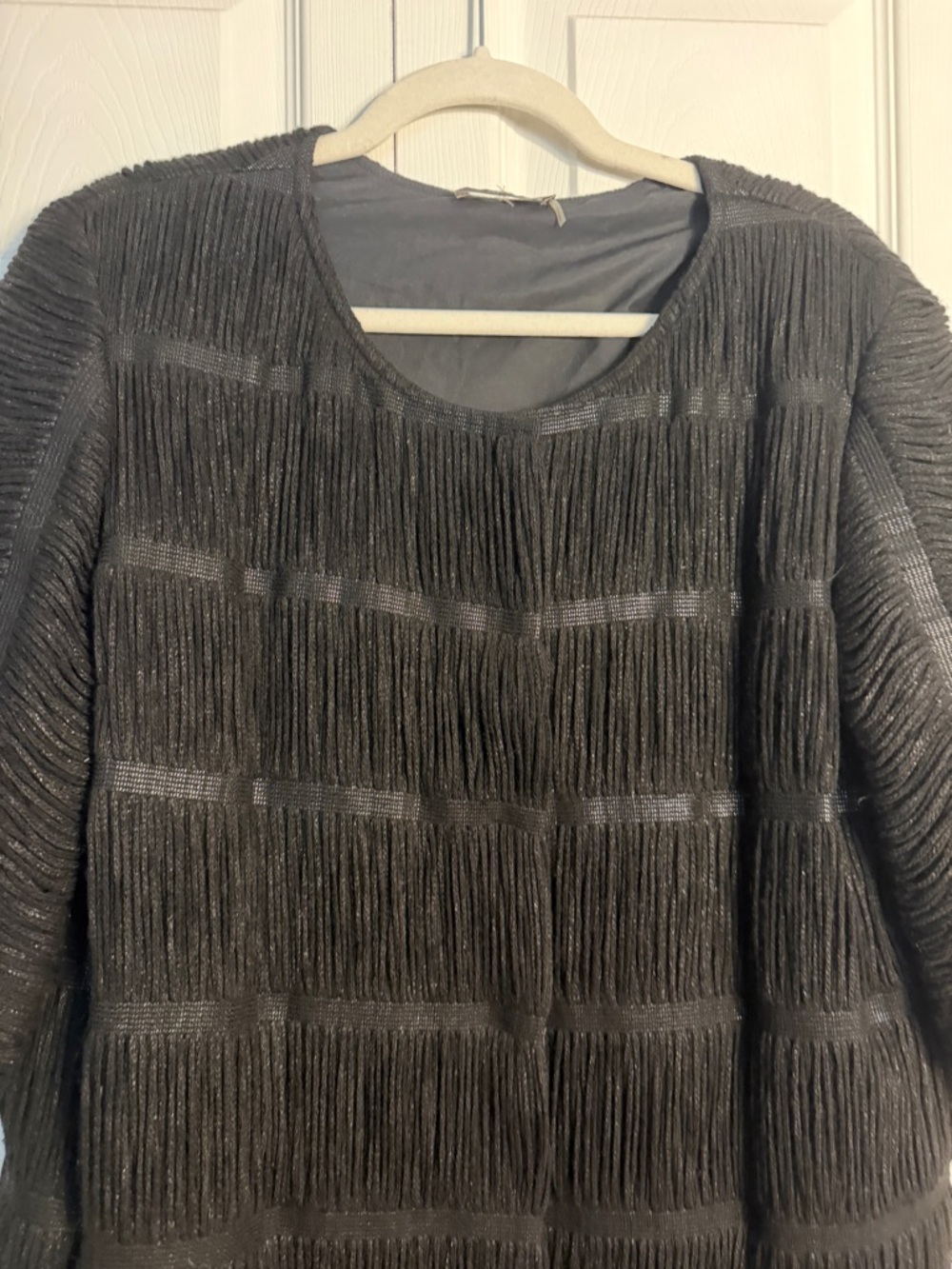 Vera Wang black metallic yarn coat. See measurements - Picture 2 of 13
